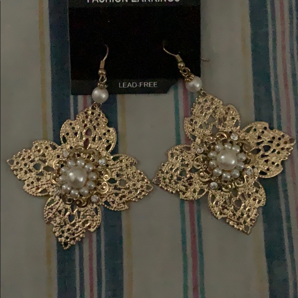 Fashion earrings with pearls, crystals lead free